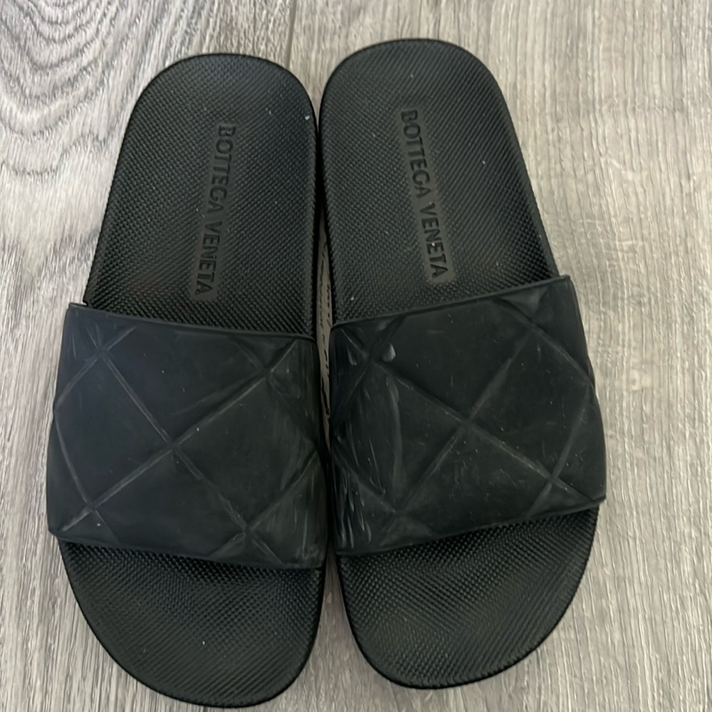 Bottega Veneta rubber slides very good condition size 37 no box